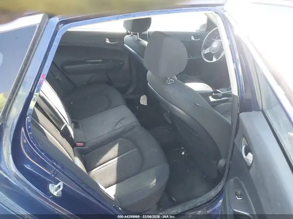 5XXGT4L38KG351355 2019 KIA OPTIMA - Image 8