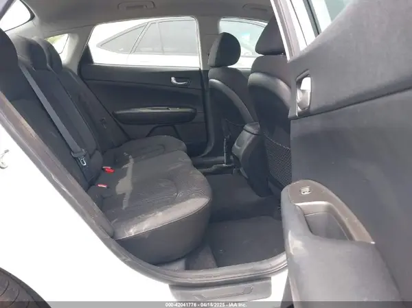 5XXGT4L38KG351615 2019 KIA OPTIMA - Image 8