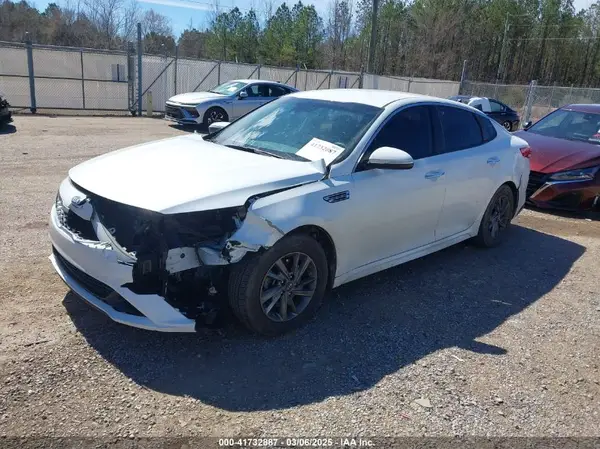5XXGT4L38KG352540 2019 KIA OPTIMA - Image 2