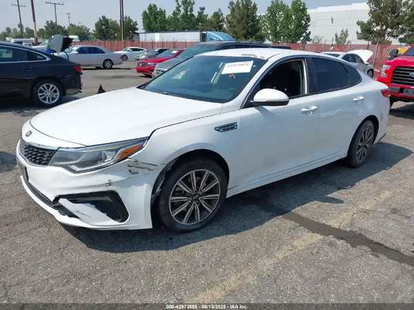 5XXGT4L38KG353350 2019 KIA OPTIMA - Image 2