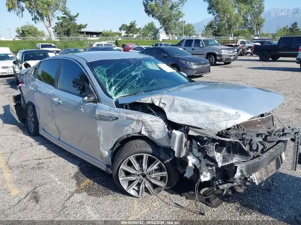 5XXGT4L38KG354885 2019 KIA OPTIMA - Image 1