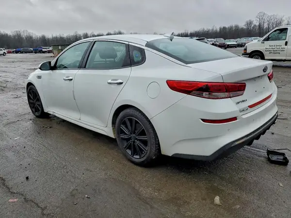 5XXGT4L38KG355423 2019 KIA OPTIMA - Image 2