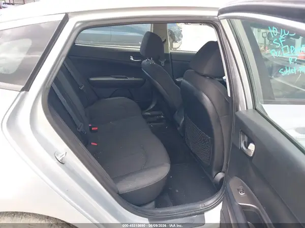5XXGT4L38KG357933 2019 KIA OPTIMA - Image 8