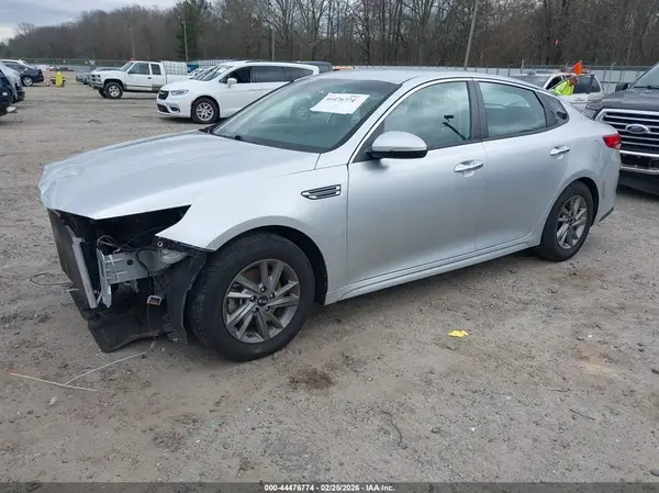 5XXGT4L38KG358273 2019 KIA OPTIMA - Image 2