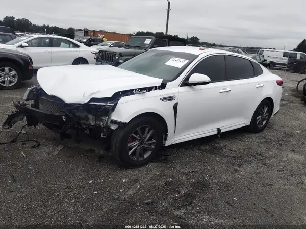 5XXGT4L38KG365966 2019 KIA OPTIMA - Image 2