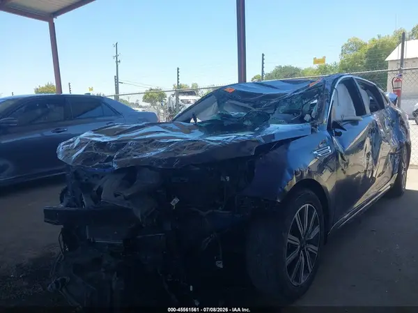 5XXGT4L38KG366163 2019 KIA OPTIMA - Image 2