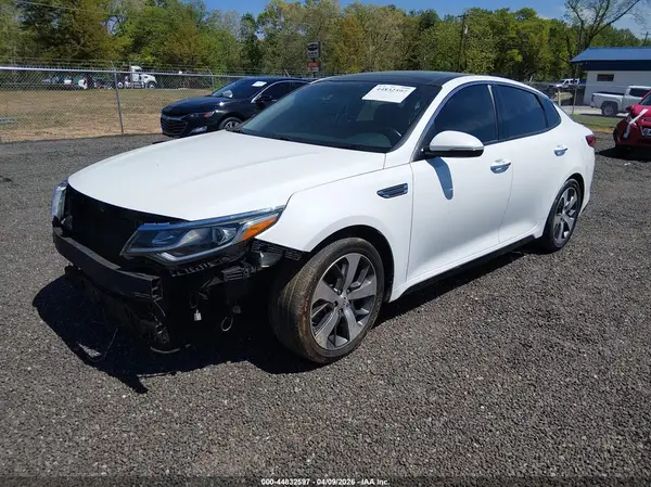 5XXGT4L38KG366261 2019 KIA OPTIMA - Image 2