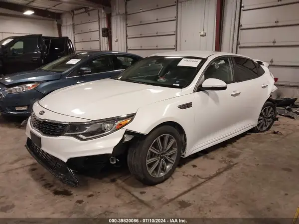 5XXGT4L38KG369502 2019 KIA OPTIMA - Image 2