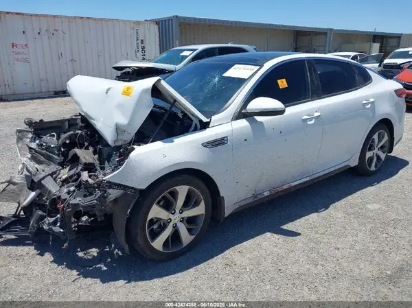 5XXGT4L38KG370679 2019 KIA OPTIMA - Image 2