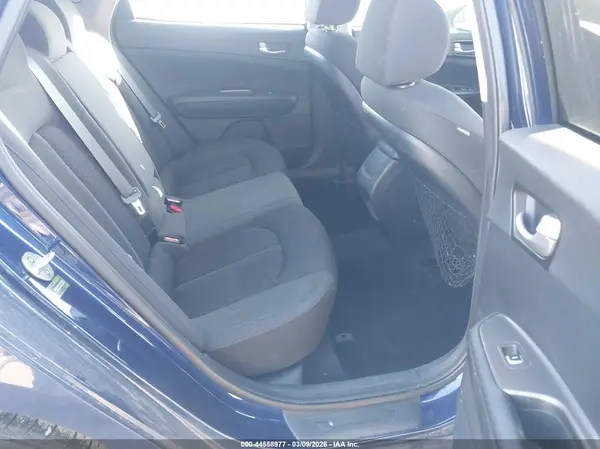 5XXGT4L38KG372898 2019 KIA OPTIMA - Image 8