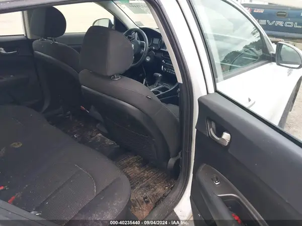 5XXGT4L38KG373369 2019 KIA OPTIMA - Image 8