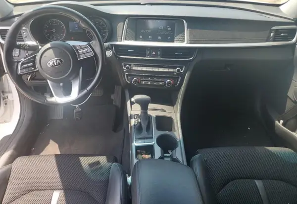 5XXGT4L38KG374232 2019 KIA OPTIMA - Image 8