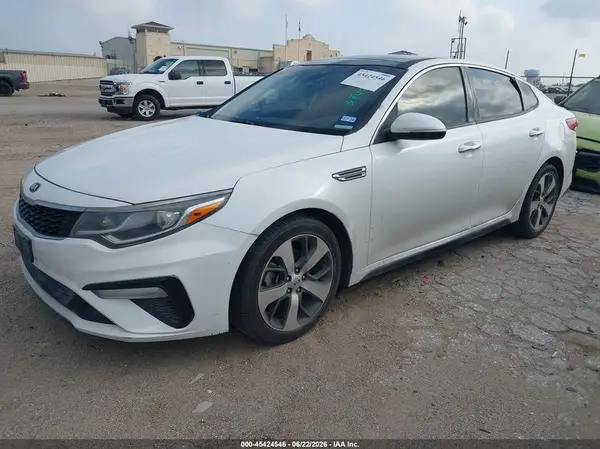 5XXGT4L38KG374747 2019 KIA OPTIMA - Image 2