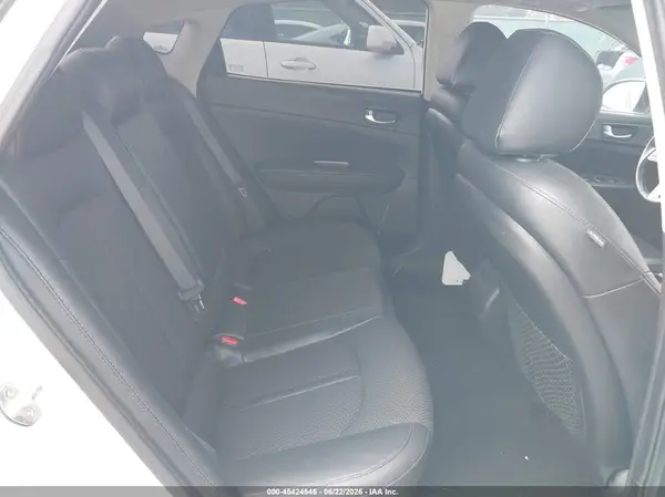 5XXGT4L38KG374747 2019 KIA OPTIMA - Image 8