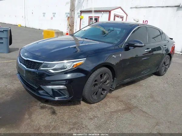 5XXGT4L38KG375252 2019 KIA OPTIMA - Image 2