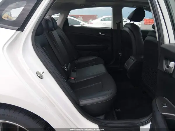 5XXGT4L38KG379009 2019 KIA OPTIMA - Image 8