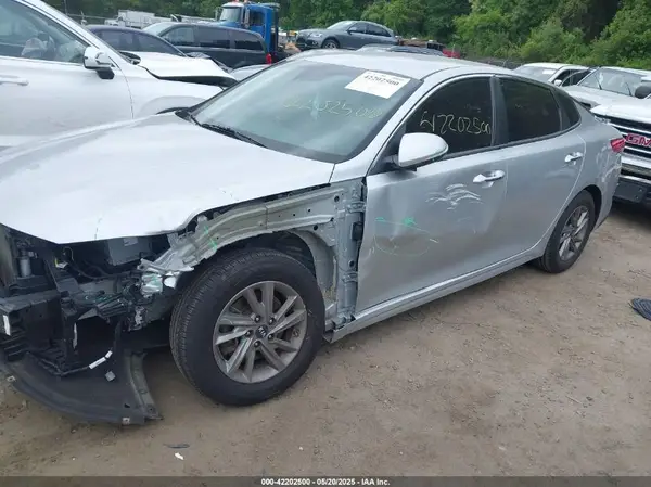 5XXGT4L38LG381098 2020 KIA OPTIMA - Image 2