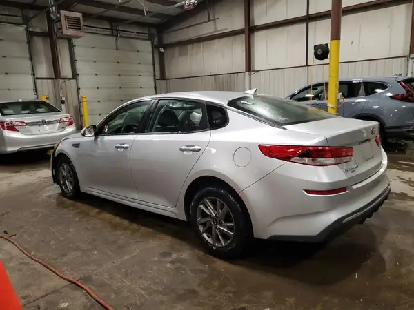 5XXGT4L38LG381134 2020 KIA OPTIMA - Image 2