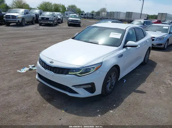 5XXGT4L38LG385359 2020 KIA OPTIMA - Image 2
