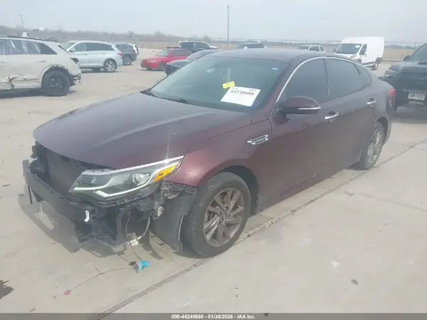5XXGT4L38LG387371 2020 KIA OPTIMA - Image 2