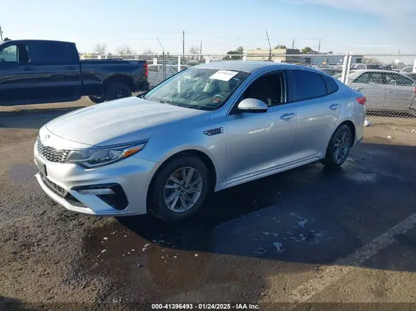 5XXGT4L38LG387483 2020 KIA OPTIMA - Image 2