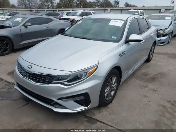 5XXGT4L38LG387547 2020 KIA OPTIMA - Image 2