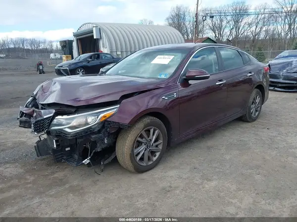 5XXGT4L38LG388990 2020 KIA OPTIMA - Image 2