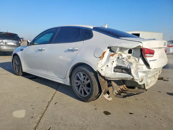 5XXGT4L38LG389623 2020 KIA OPTIMA - Image 2