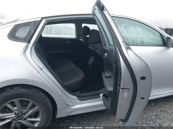 5XXGT4L38LG391811 2020 KIA OPTIMA - Image 8