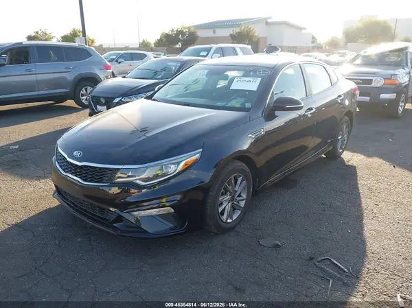 5XXGT4L38LG394319 2020 KIA OPTIMA - Image 2