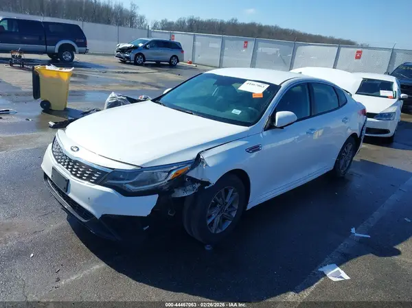 5XXGT4L38LG395485 2020 KIA OPTIMA - Image 2