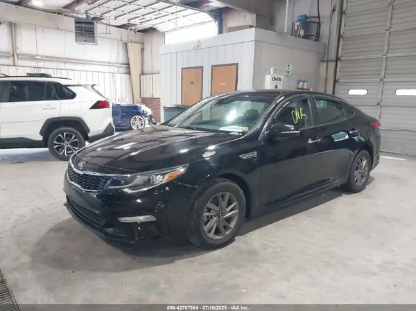 5XXGT4L38LG398466 2020 KIA OPTIMA - Image 2