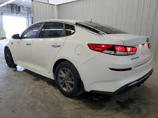 5XXGT4L38LG403732 2020 KIA OPTIMA - Image 2