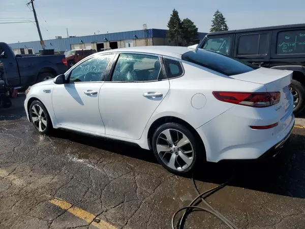 5XXGT4L38LG404508 2020 KIA OPTIMA - Image 2