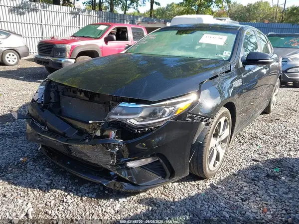5XXGT4L38LG405058 2020 KIA OPTIMA - Image 2