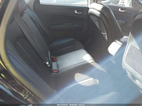 5XXGT4L38LG405058 2020 KIA OPTIMA - Image 8