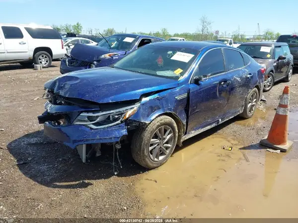 5XXGT4L38LG407103 2020 KIA OPTIMA - Image 2