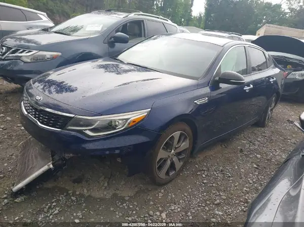 5XXGT4L38LG410597 2020 KIA OPTIMA - Image 2