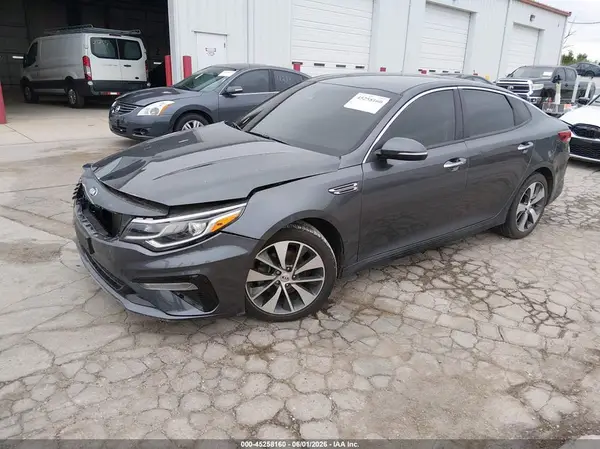 5XXGT4L38LG411944 2020 KIA OPTIMA - Image 2