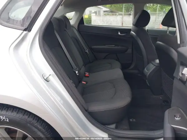 5XXGT4L38LG414679 2020 KIA OPTIMA - Image 8
