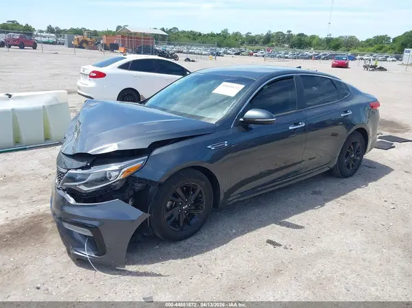 5XXGT4L38LG415797 2020 KIA OPTIMA - Image 2