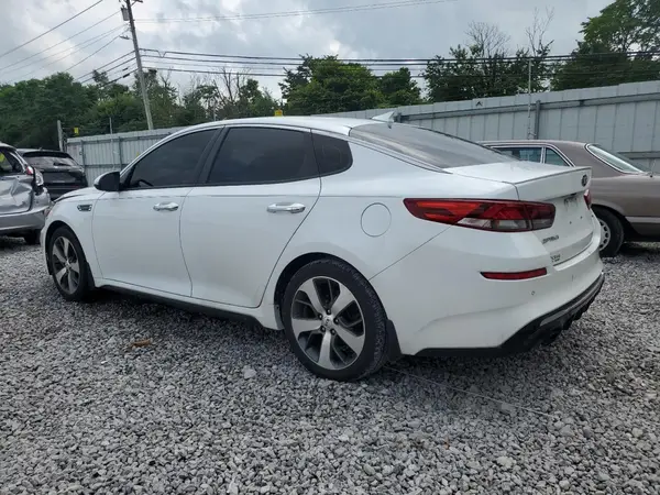 5XXGT4L38LG418585 2020 KIA OPTIMA - Image 2