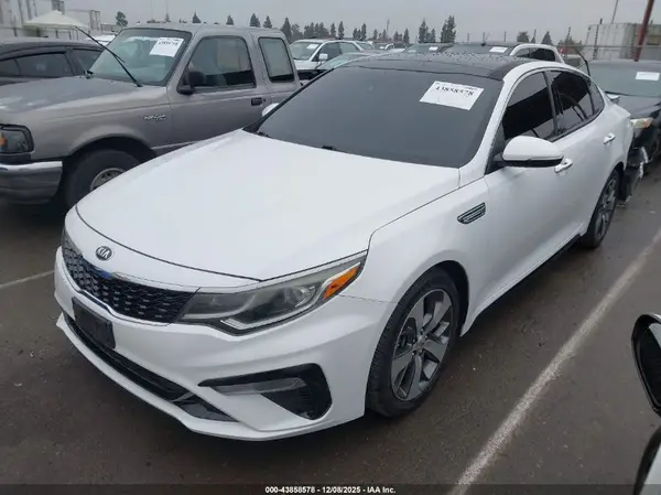 5XXGT4L38LG419297 2020 KIA OPTIMA - Image 2