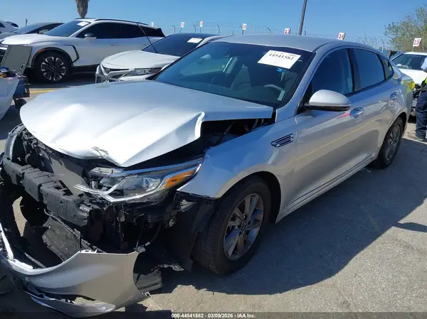 5XXGT4L38LG421972 2020 KIA OPTIMA - Image 2