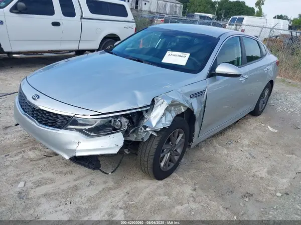 5XXGT4L38LG424418 2020 KIA OPTIMA - Image 2