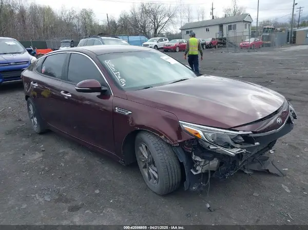 5XXGT4L38LG425102 2020 KIA OPTIMA - Image 1