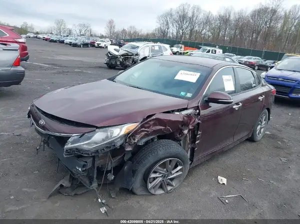 5XXGT4L38LG425102 2020 KIA OPTIMA - Image 2