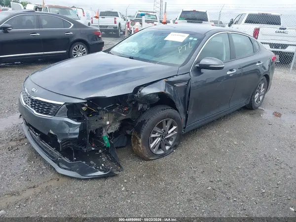 5XXGT4L38LG425486 2020 KIA OPTIMA - Image 2