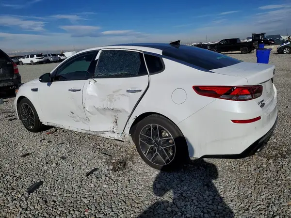 5XXGT4L38LG427626 2020 KIA OPTIMA - Image 2