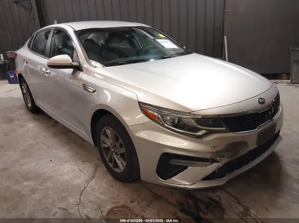 5XXGT4L38LG440702 2020 KIA OPTIMA - Image 1
